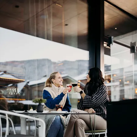 Dips&drops - The First Bike And Hub 4* Flachau