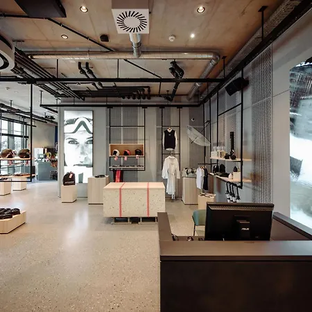 Dips&drops - The First Bike And Hub フラッハウ