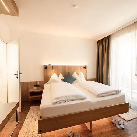 Dips&drops - The First Bike And Hub 4*