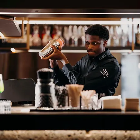 Dips&drops - The First Bike And Hub ホテル 4*