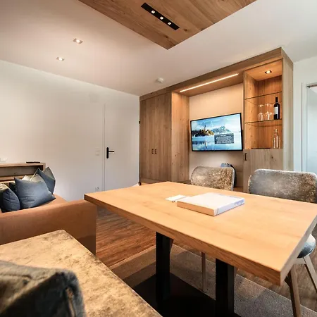 Dips&drops - The First Bike And Hub 4*