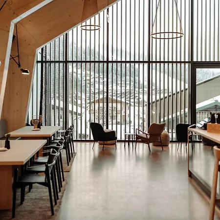 Dips&drops - The First Bike And Hub Flachau