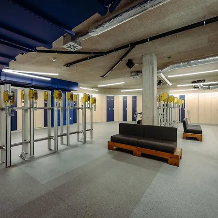 Dips&drops - The First Bike And Hub Hotel