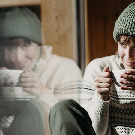 Hotel Dips&drops - The First Bike And Hub 4*