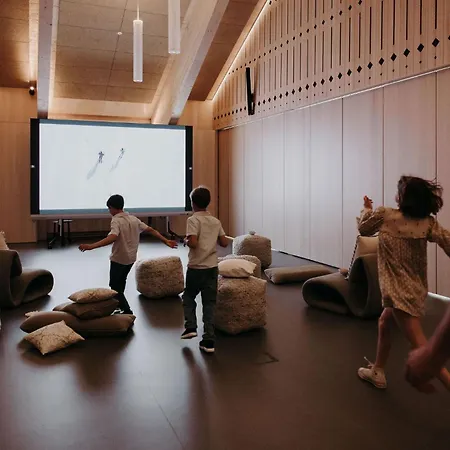 Dips&drops – The First Bike And Hub 4*