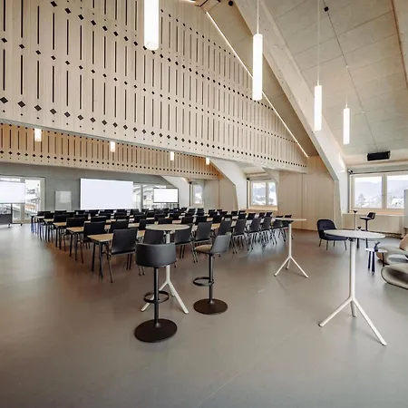 Dips&drops - The First Bike And Hub Hotel