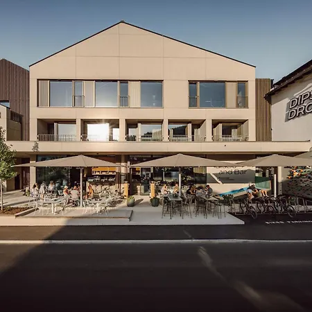 Dips&drops - The First Bike And Hub 4* Φλαχάου