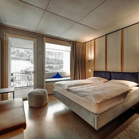 Hotel Dips&drops – The First Bike And Hub 4*