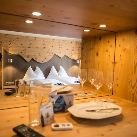 Dips&drops - The First Bike And Hub 4* Flachau