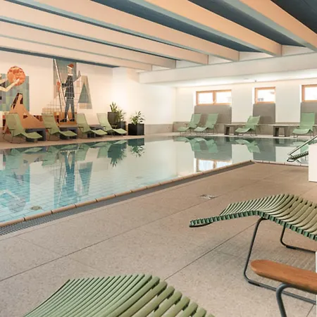 Dips&drops – The First Bike And Hub Hotel