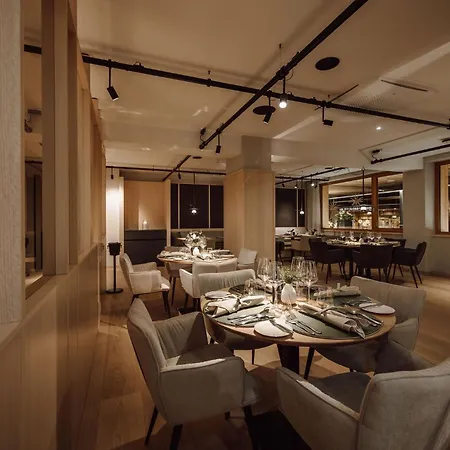 Dips&drops - The First Bike And Hub Hotell