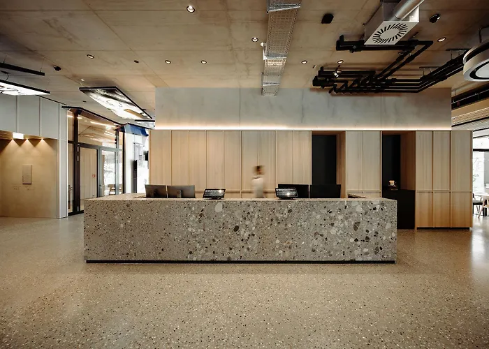 Dips&drops - The First Bike And Hub Hotell 4*