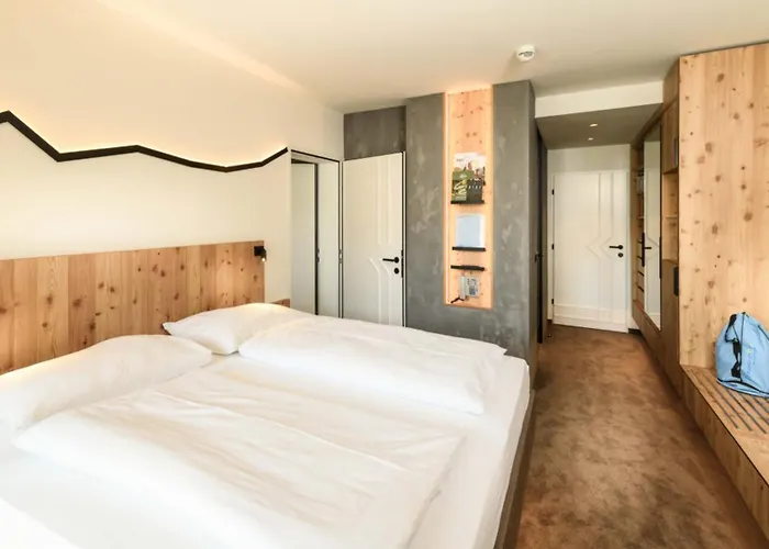 Dips&drops - The First Bike And Hub Hotell